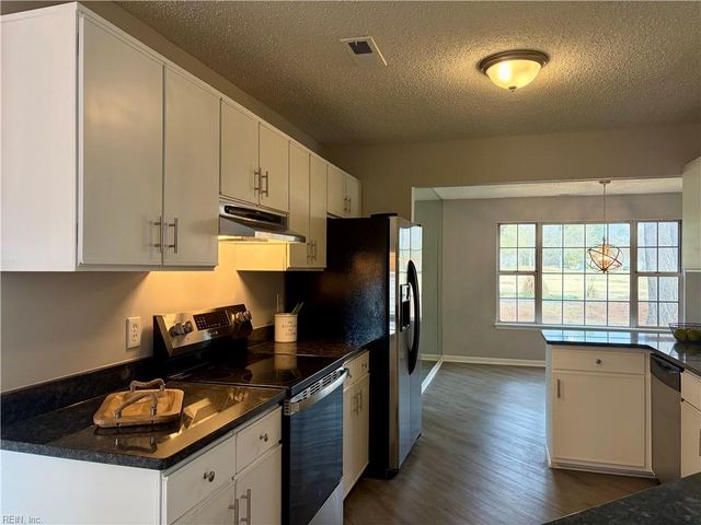 4919 Cypress Point CIR, Virginia Beach, VA 23455