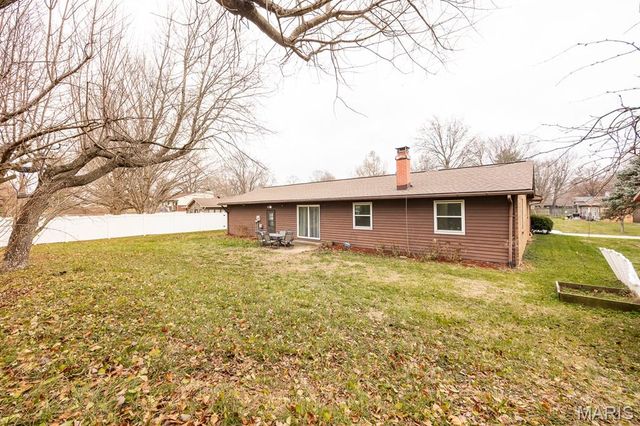 121 Blanc Lee Drive, Belleville, IL 62226