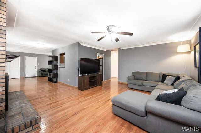 121 Blanc Lee Drive, Belleville, IL 62226