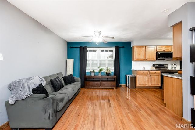 121 Blanc Lee Drive, Belleville, IL 62226