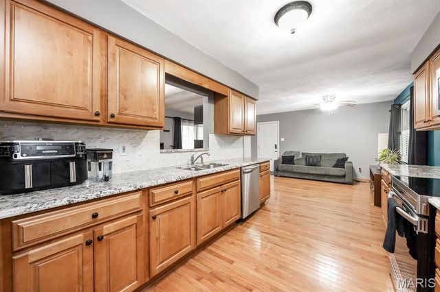 121 Blanc Lee Drive, Belleville, IL 62226