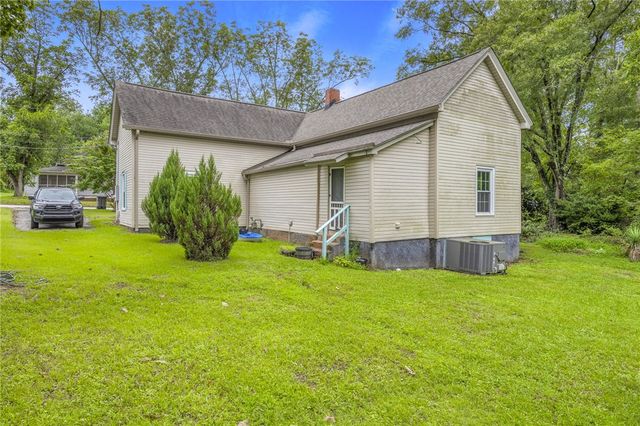 310 Edgemont Avenue, Liberty, SC 29657