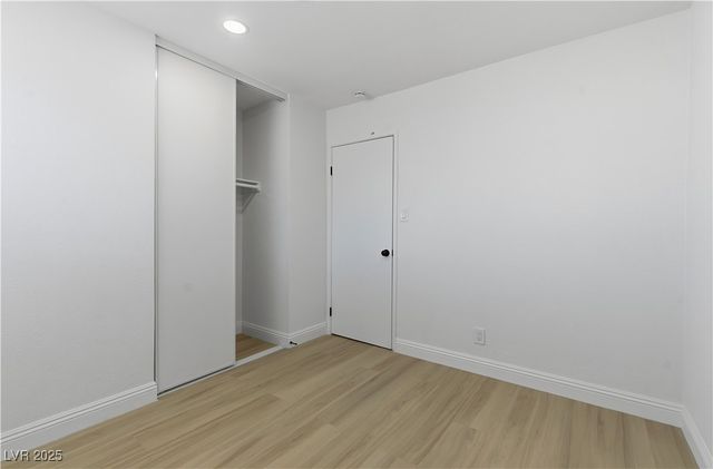 5250 Vicksburg Avenue, Las Vegas, NV 89122