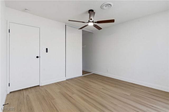 5250 Vicksburg Avenue, Las Vegas, NV 89122