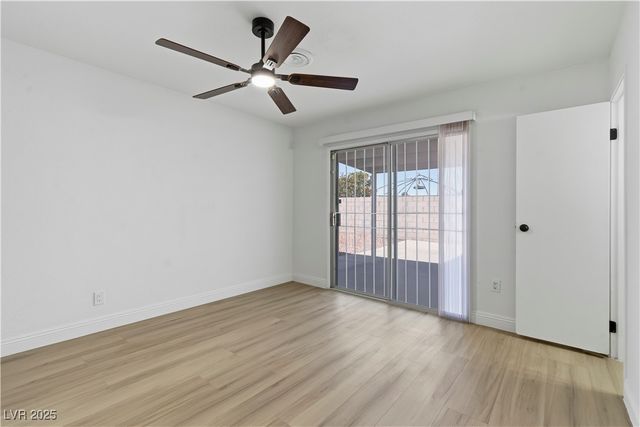 5250 Vicksburg Avenue, Las Vegas, NV 89122