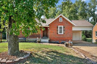 2255 N Warson Road, St Louis, MO 63114