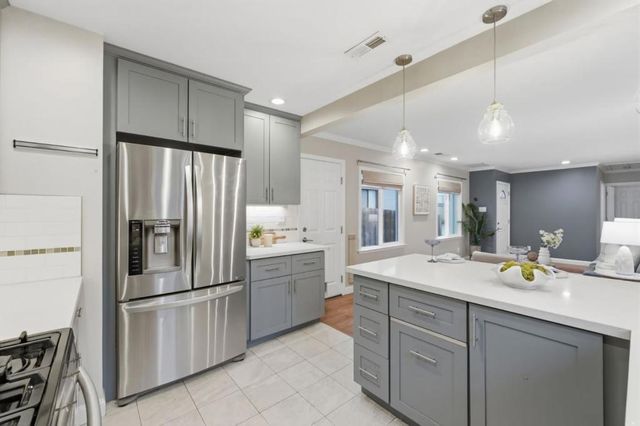 71 Salada Avenue, Pacifica, CA 94044