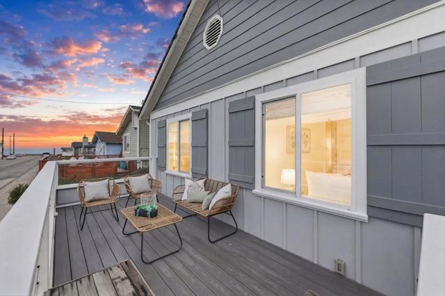 71 Salada Avenue, Pacifica, CA 94044