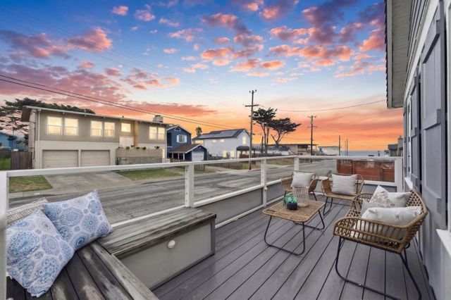 71 Salada Avenue, Pacifica, CA 94044