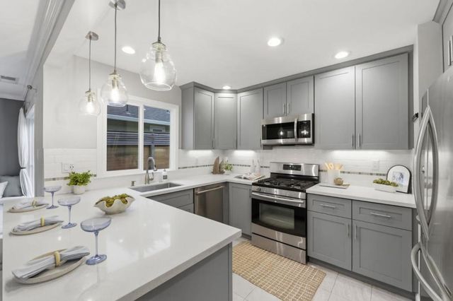 71 Salada Avenue, Pacifica, CA 94044