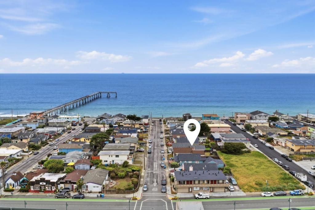 Image 27 of property listing at 71 Salada Avenue, Pacifica, CA 94044
