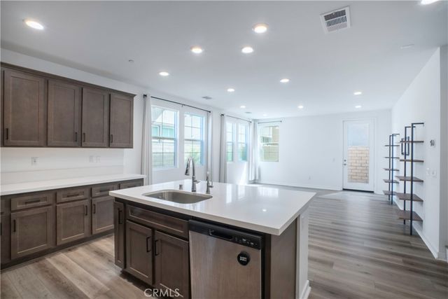 2983 E Halton Paseo, Ontario, CA 91761