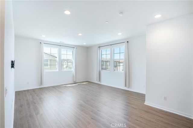2983 E Halton Paseo, Ontario, CA 91761