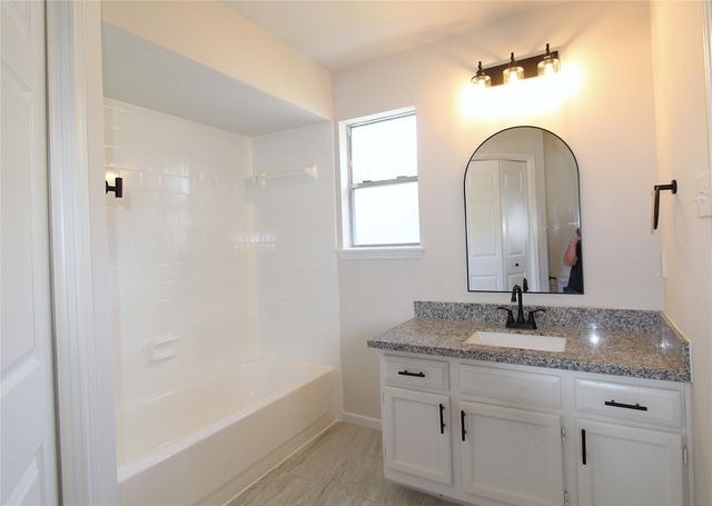 7713 Ellis Drive, Houston, TX 77489