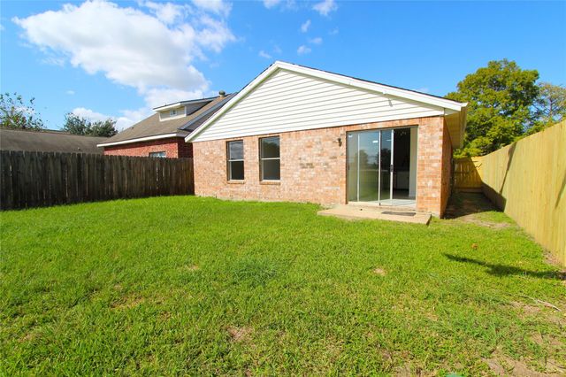 7713 Ellis Drive, Houston, TX 77489