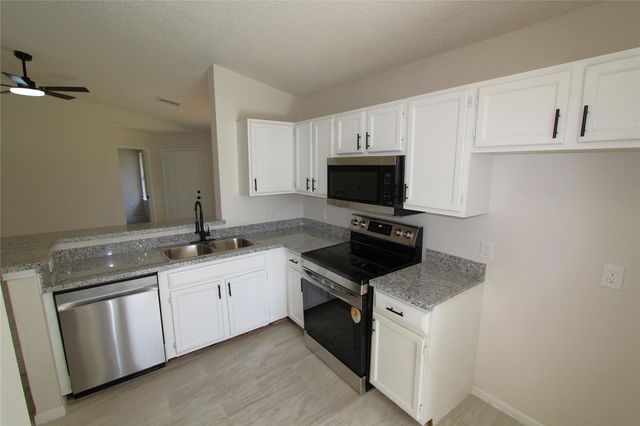 7713 Ellis Drive, Houston, TX 77489