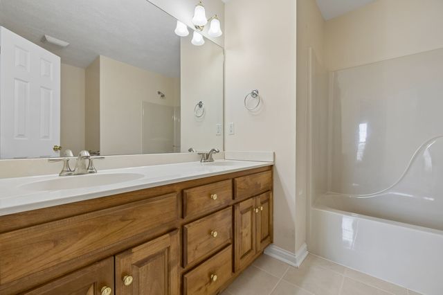 7437 Pinson Lane, White House, TN 37188