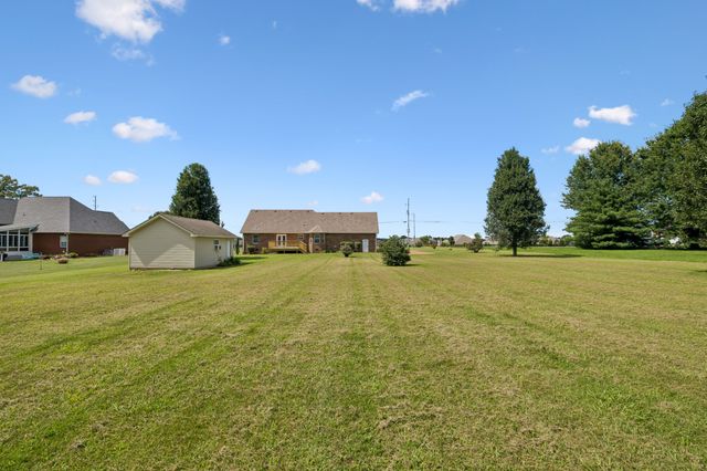7437 Pinson Lane, White House, TN 37188