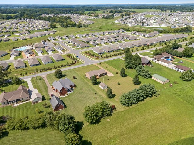 7437 Pinson Lane, White House, TN 37188