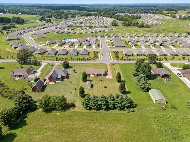 7437 Pinson Lane, White House, TN 37188