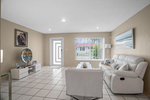 4708 NW 49th Drive, Tamarac, FL 33319