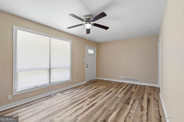 6044 Hillandale Drive SW, Atlanta, GA 30349