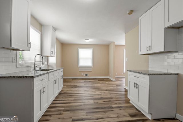 6044 Hillandale Drive SW, Atlanta, GA 30349