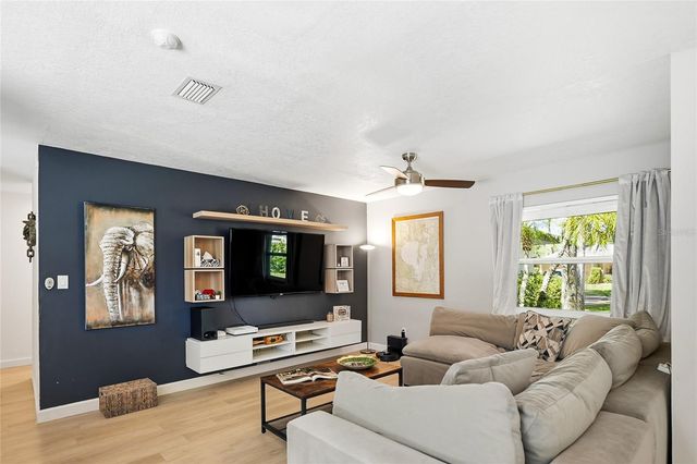 4606 BUCKEYE ROAD, Tampa, FL 33624