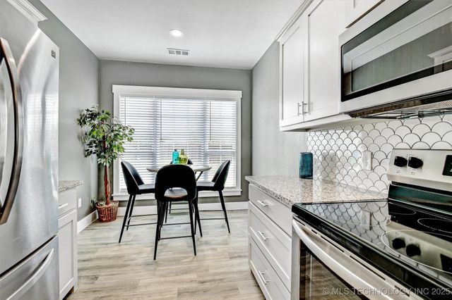 1178 Wild Indigo Circle, Calera, OK 74730