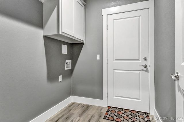 1178 Wild Indigo Circle, Calera, OK 74730