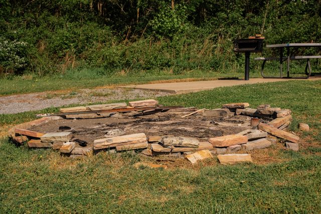 1655 KY-92, Jamestown, KY 42629