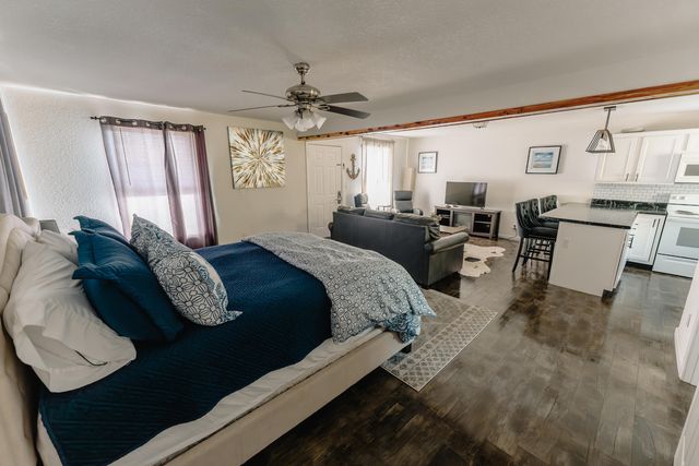 1655 KY-92, Jamestown, KY 42629