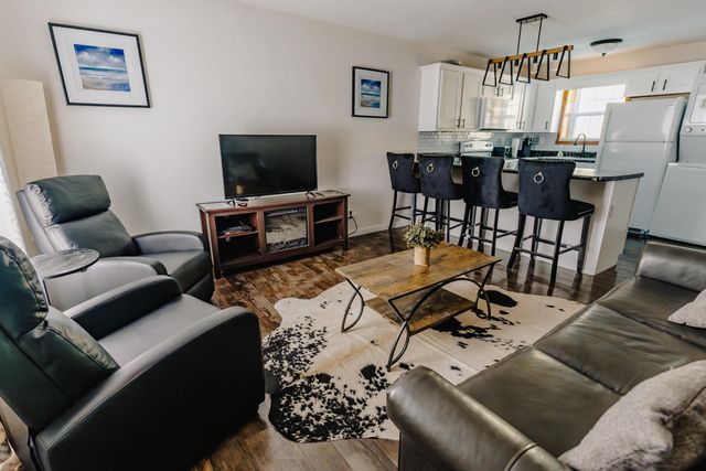 1655 KY-92, Jamestown, KY 42629