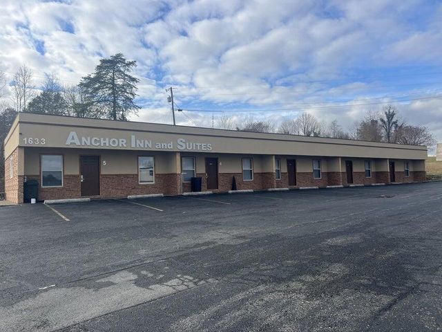 1655 KY-92, Jamestown, KY 42629