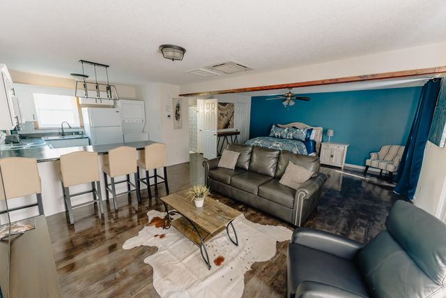 1655 KY-92, Jamestown, KY 42629