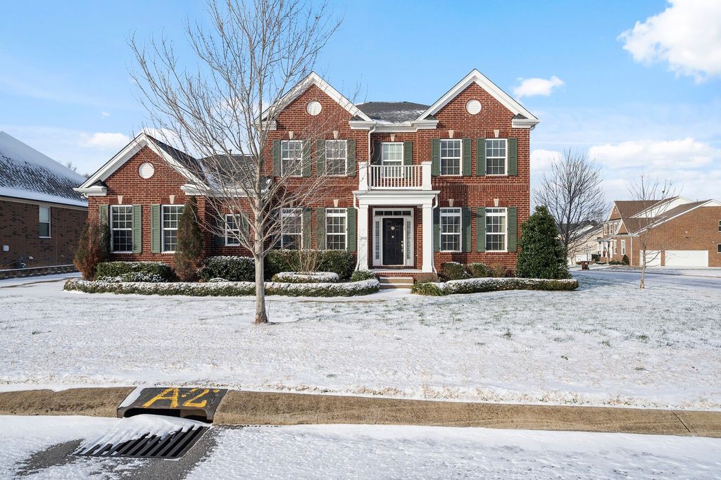 3103 Oxford Dr, Mount Juliet, TN 37122