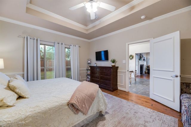 609 Acorn Street, Pilot Point, TX 76258
