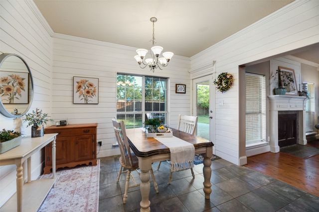 609 Acorn Street, Pilot Point, TX 76258