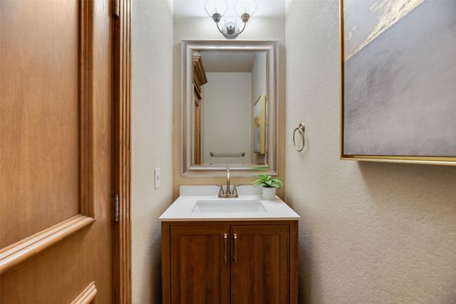 609 Acorn Street, Pilot Point, TX 76258