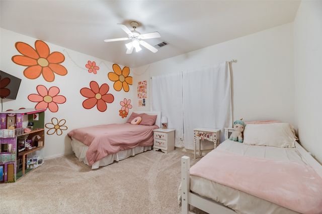 609 Acorn Street, Pilot Point, TX 76258