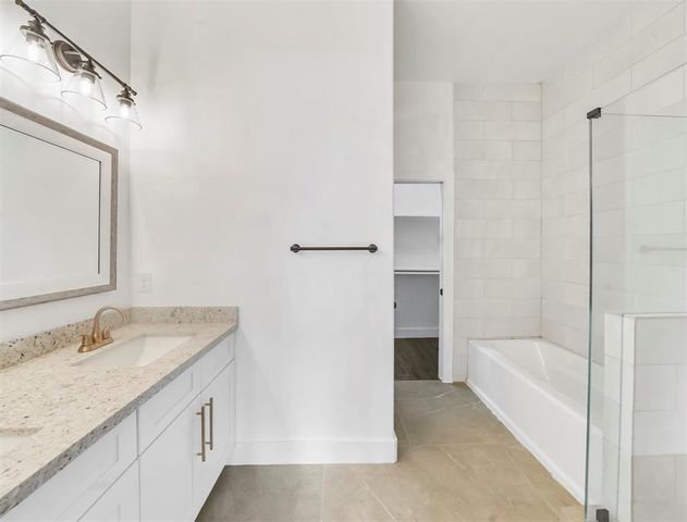 4818 Paula Street A, Houston, TX 77033