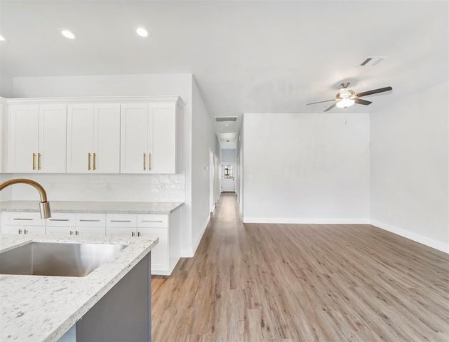 4818 Paula Street A, Houston, TX 77033