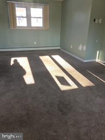 428 HAZEL AVE, Folsom, PA 19033