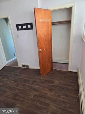 428 HAZEL AVE, Folsom, PA 19033