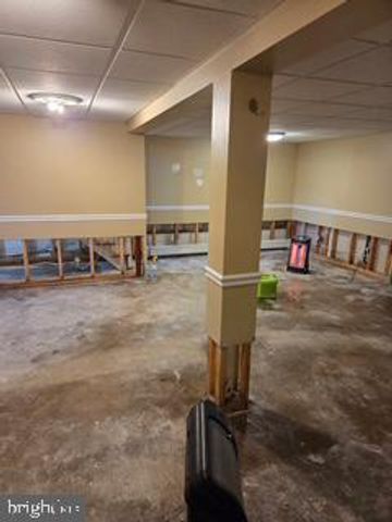 428 HAZEL AVE, Folsom, PA 19033