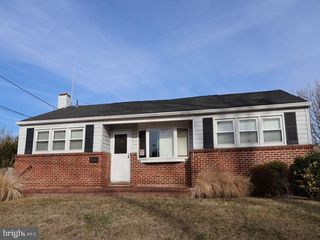 428 HAZEL AVE, Folsom, PA 19033