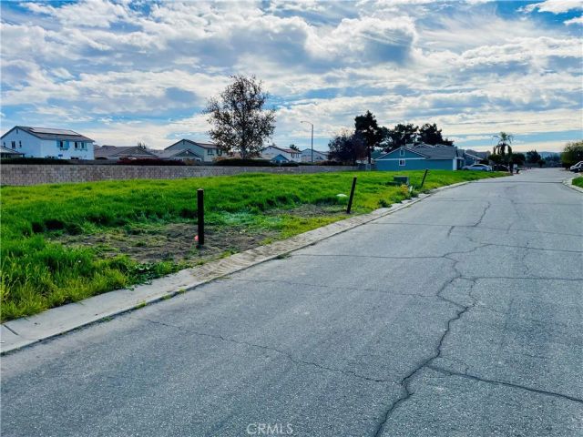 1371 Senator, San Jacinto, CA 92583