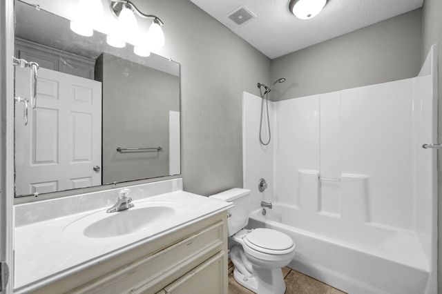 121 Clear Water Street W, Montgomery, TX 77356