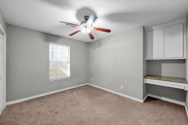 121 Clear Water Street W, Montgomery, TX 77356