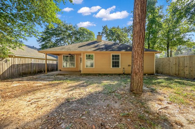 121 Clear Water Street W, Montgomery, TX 77356